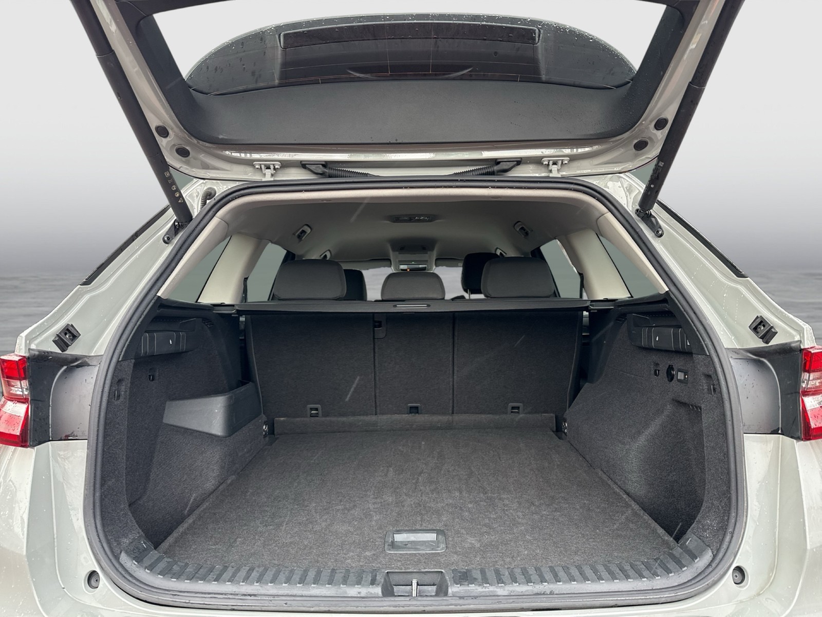 Skoda Kodiaq 2.0 SELECTION 4X4 AHK CAM ACC MATRIX NAVI