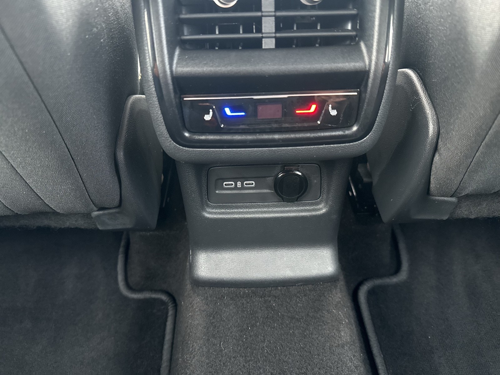 Skoda Kodiaq 2.0 SELECTION 4X4 AHK CAM ACC MATRIX NAVI