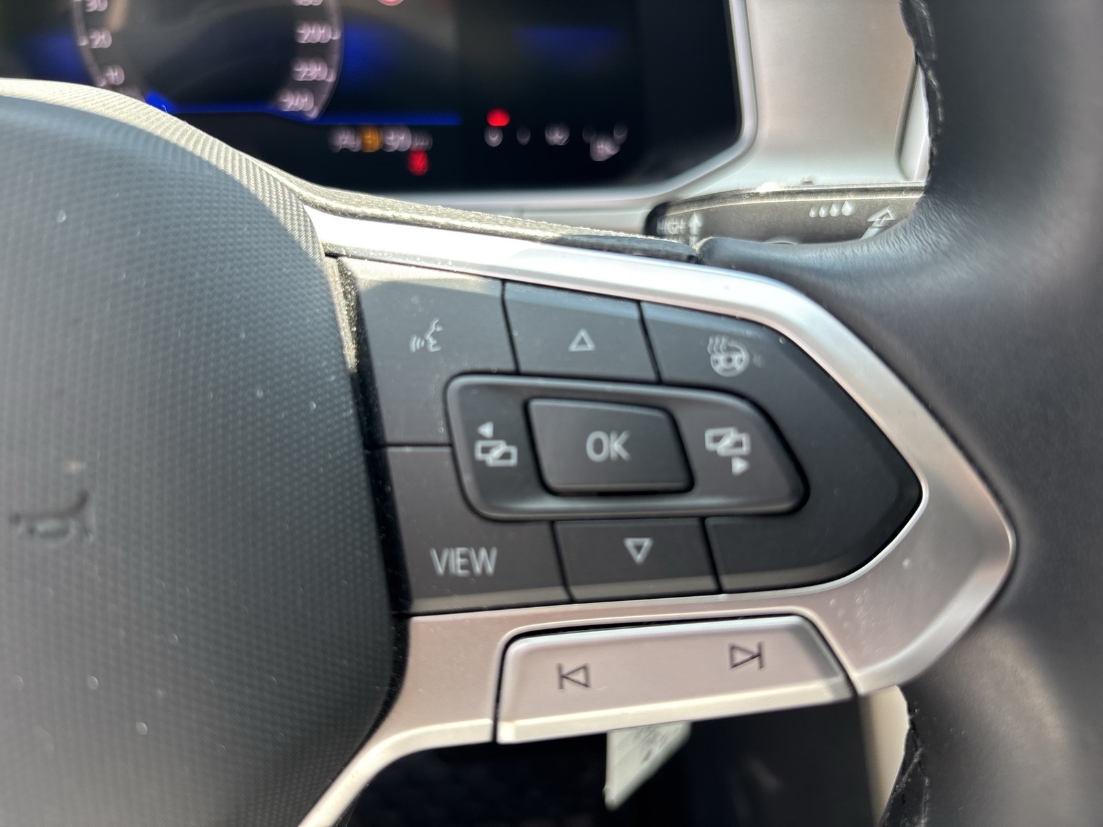 Volkswagen T-Roc 1.0 MOVE KAMERA ACC ALU17" NAVI CARPLAY