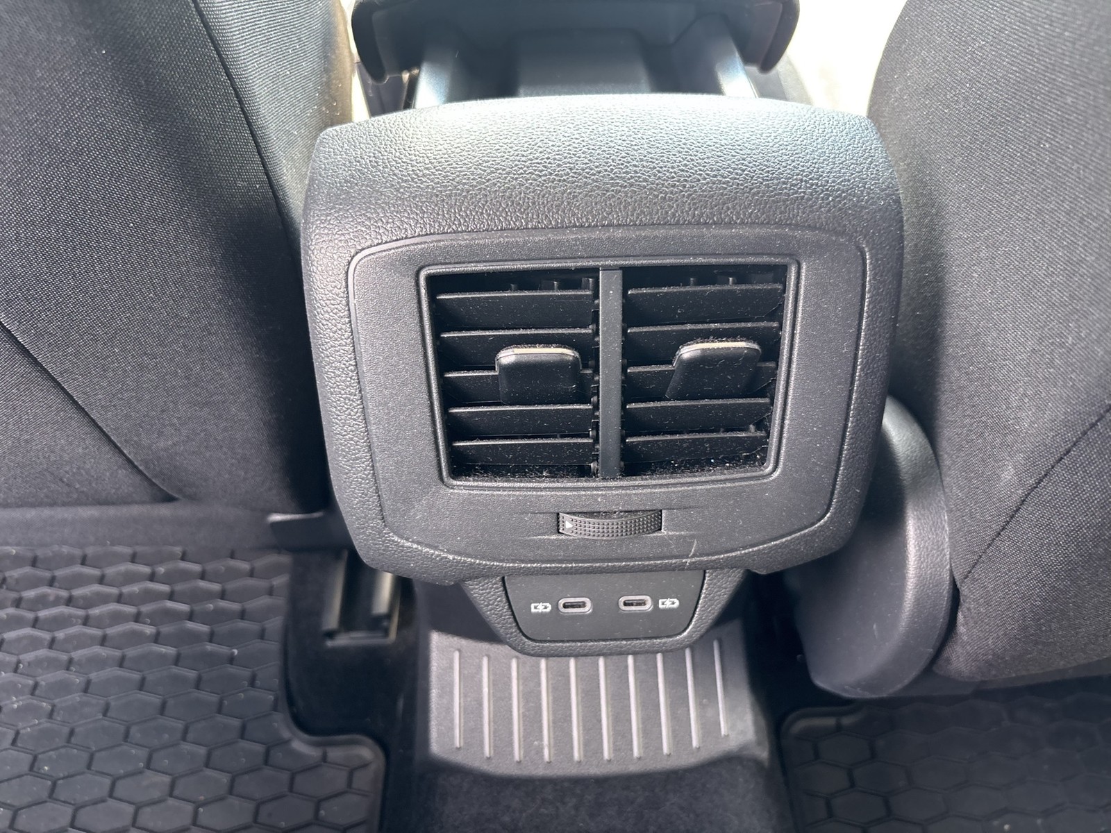 Volkswagen T-Roc 1.0 MOVE KAMERA ACC ALU17" NAVI CARPLAY