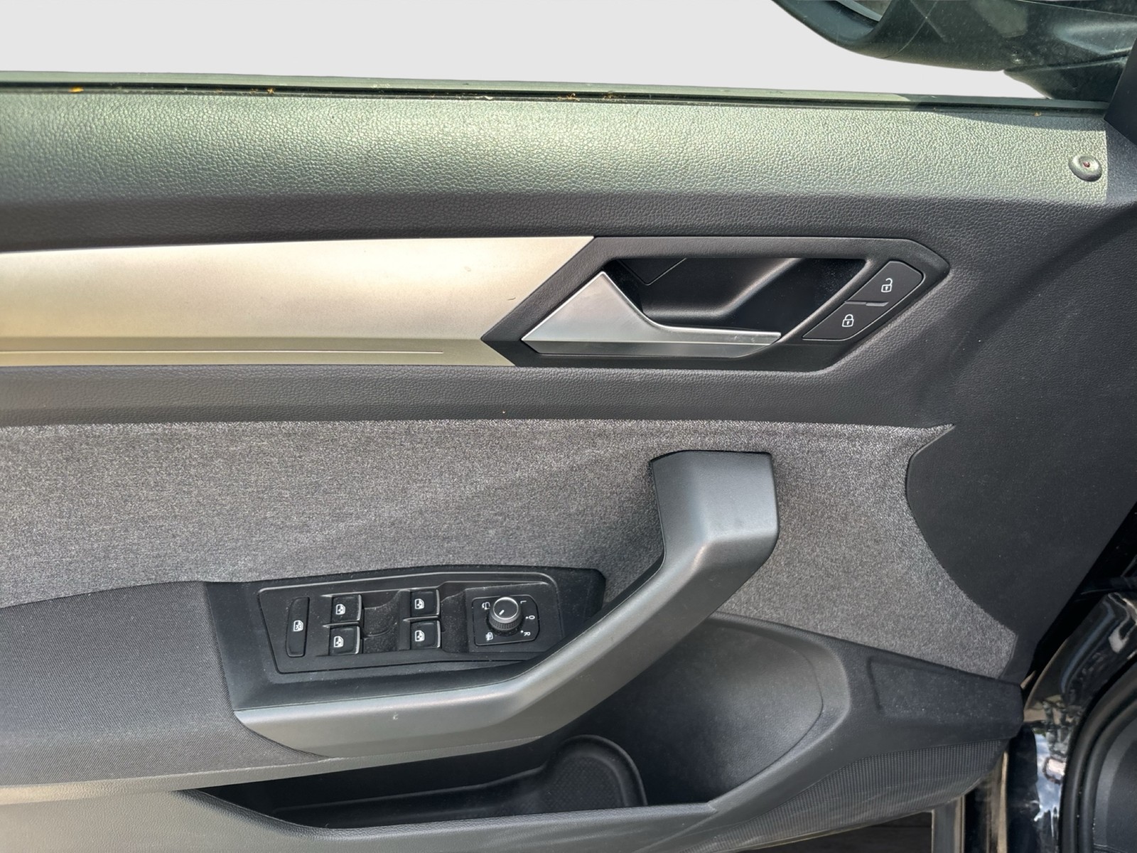 Volkswagen T-Roc 1.0 MOVE KAMERA ACC ALU17" NAVI CARPLAY