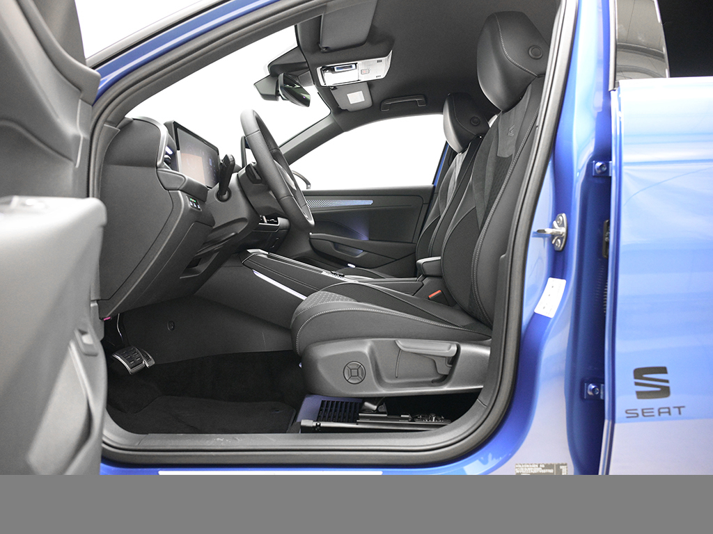 Volkswagen T-Roc 1.5 R-LINE DSG HARMANKARDON AHK MATRIXLED