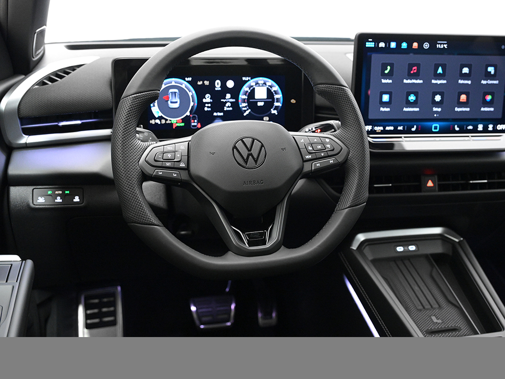 Volkswagen T-Roc 1.5 R-LINE DSG HARMANKARDON AHK MATRIXLED