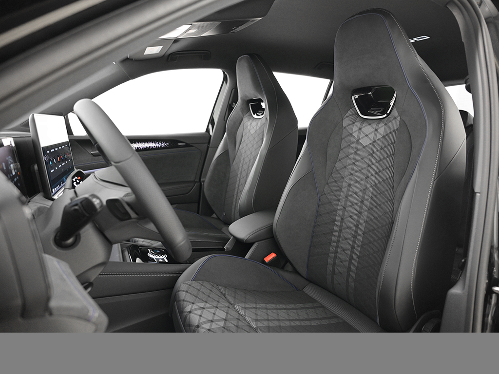 Volkswagen Tiguan 1.5 R-LINE DSG BLACKSTYLE AHK eKLAPPE