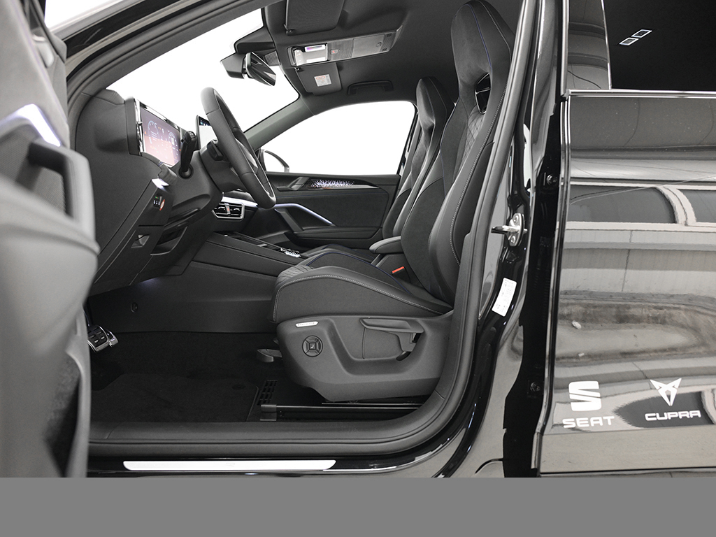 Volkswagen Tiguan 1.5 R-LINE DSG BLACKSTYLE AHK eKLAPPE