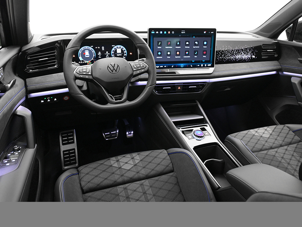 Volkswagen Tiguan 1.5 R-LINE DSG BLACKSTYLE AHK eKLAPPE