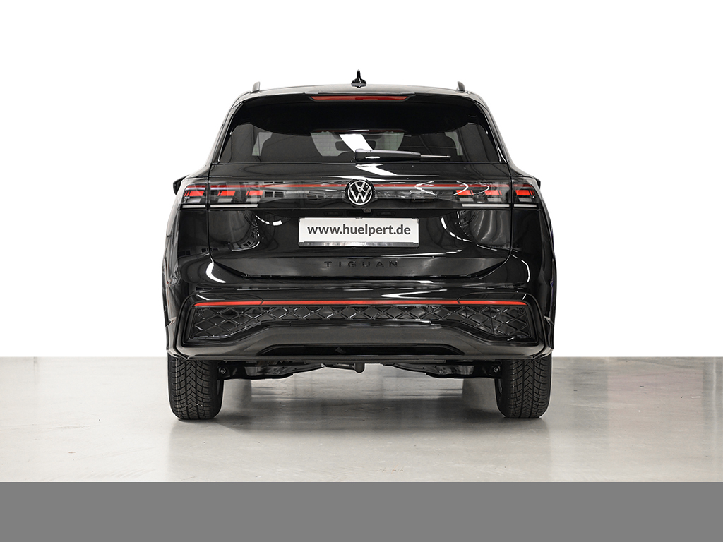 Volkswagen Tiguan 1.5 R-LINE DSG BLACKSTYLE AHK eKLAPPE