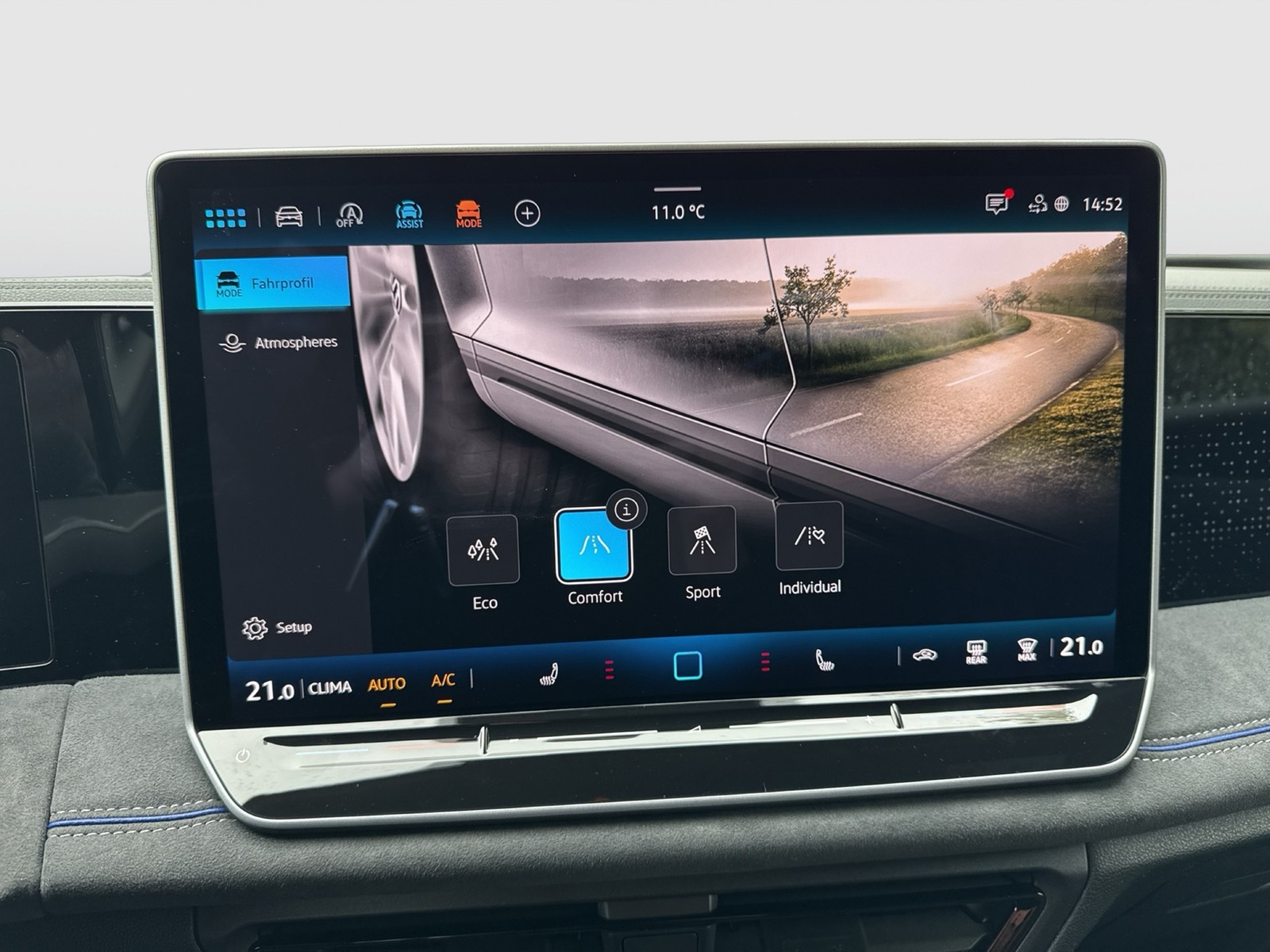 Volkswagen Tiguan 1.5 R-LINE DSG BLACKSTYLE AHK 20LM