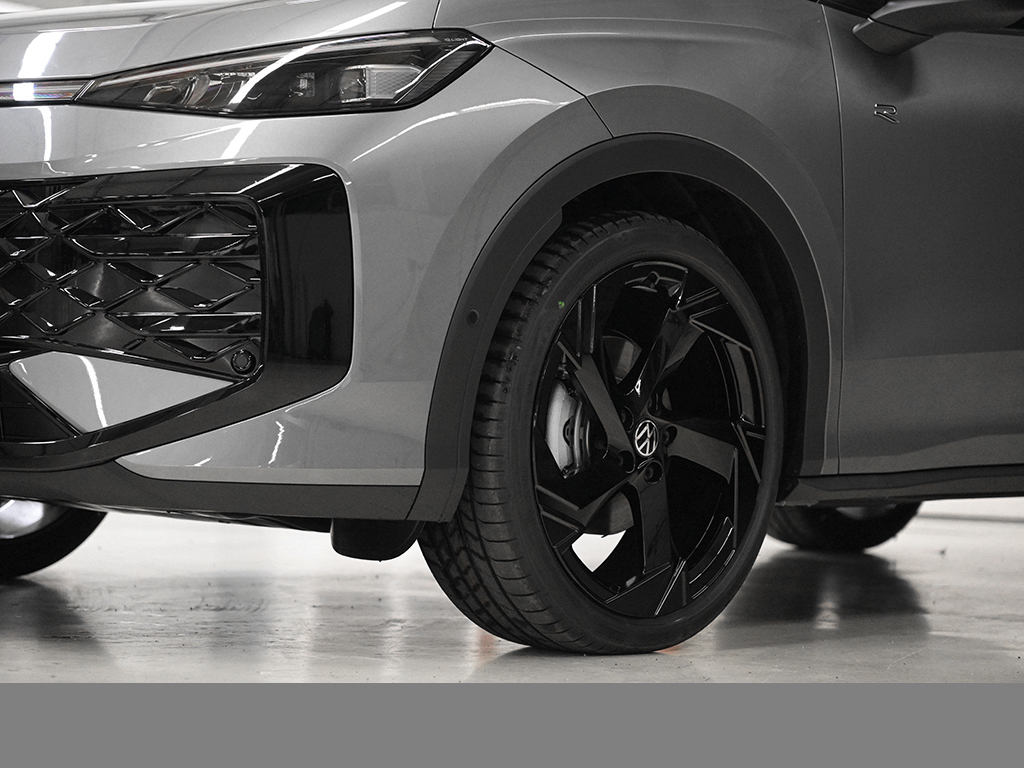 Volkswagen T-Roc 1.5 R-LINE DSG LEDER PANO STANDHZG AHK