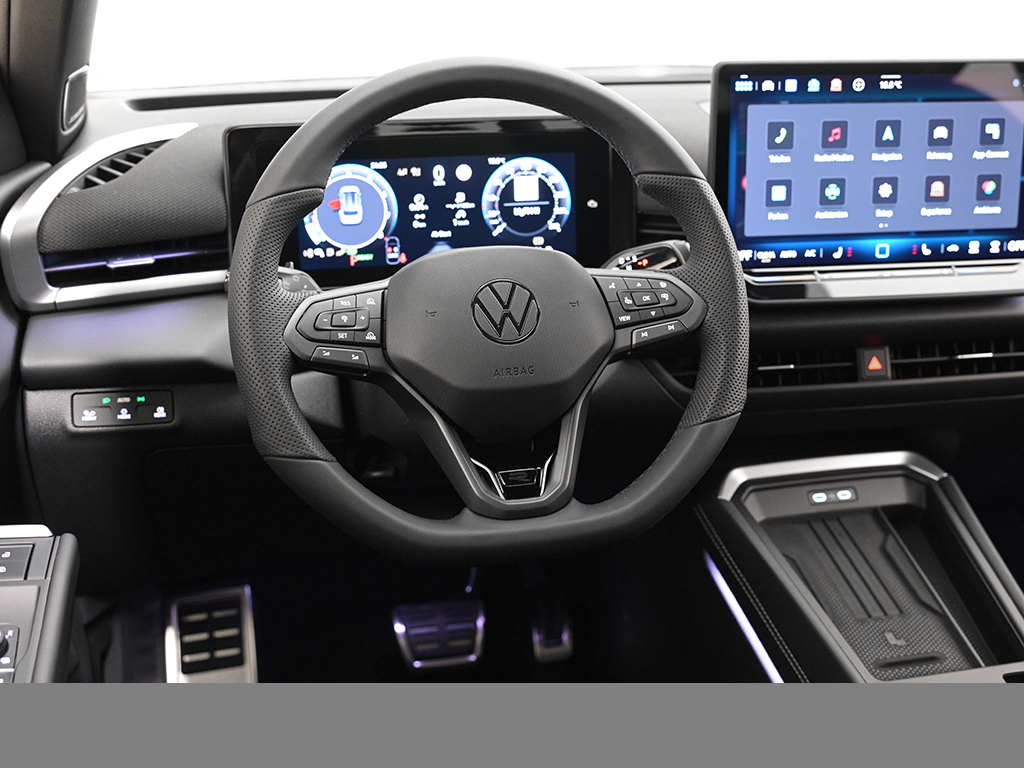 Volkswagen T-Roc 1.5 R-LINE DSG BLACKSTYLE AHK MATRIXLED