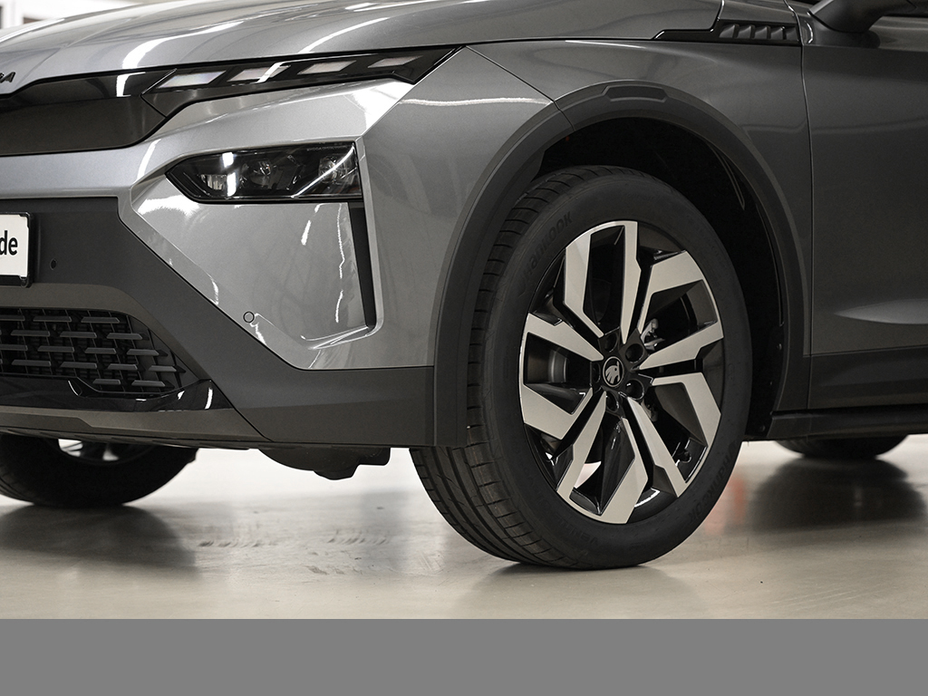 Skoda Elroq 60 SPORTLINE AHK WÄRMEPUMPE MATRIXLED