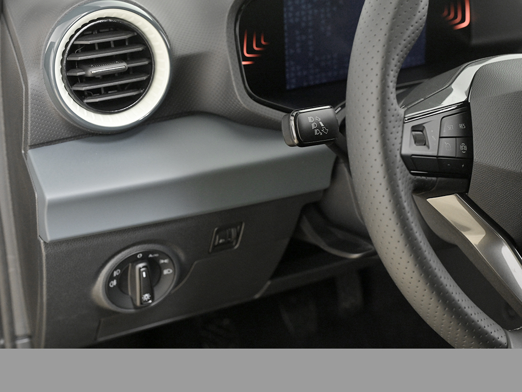 Seat Ibiza 1.0 ROAD EDITION NAVI CAM LED SITZHZG LM16