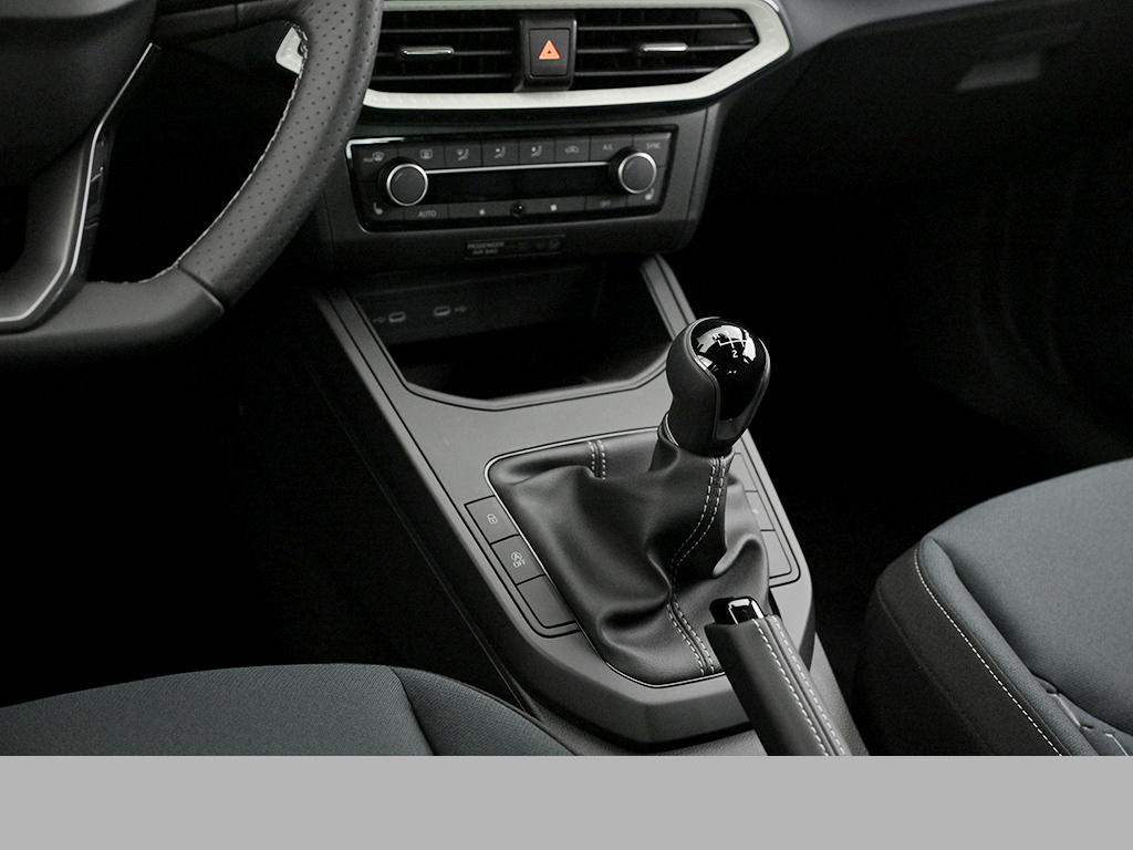 Seat Ibiza 1.0 ROAD EDITION NAVI CAM LED SITZHZG LM16