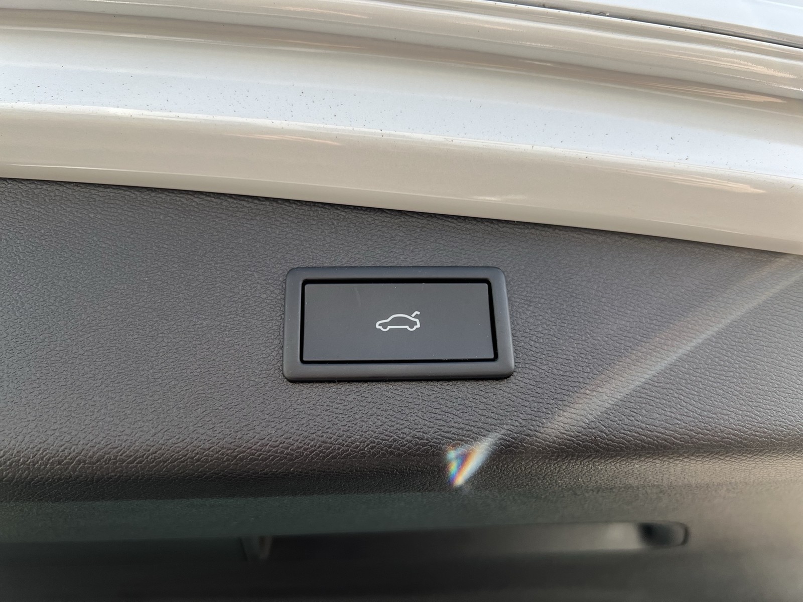 Cupra Leon ST 1.5 HYBRID FACELIFT CAM ACC LM18 MATRIX