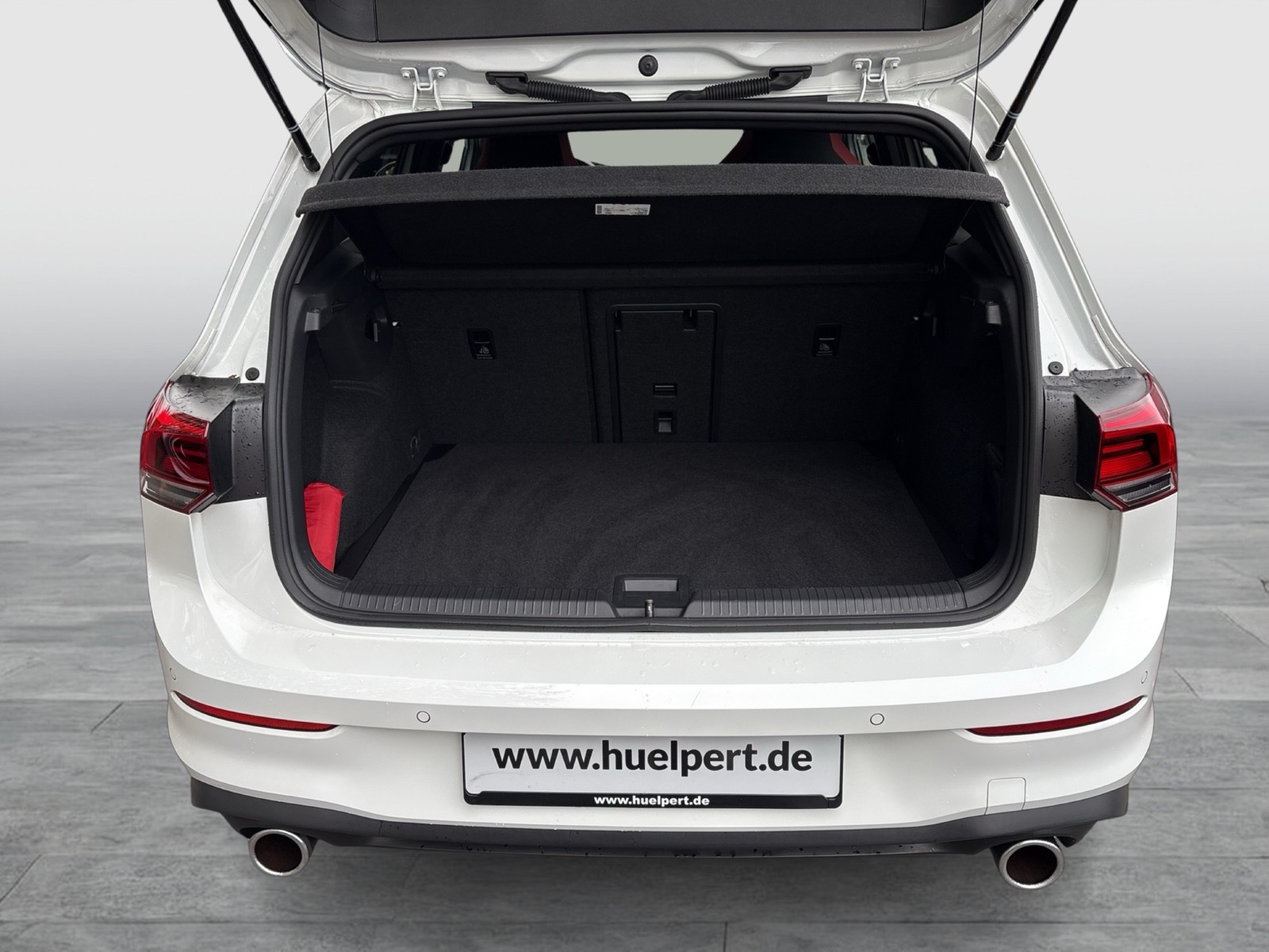 Volkswagen Golf VIII 2.0 GTI NAVI LED PDC SITZHEIZUNG