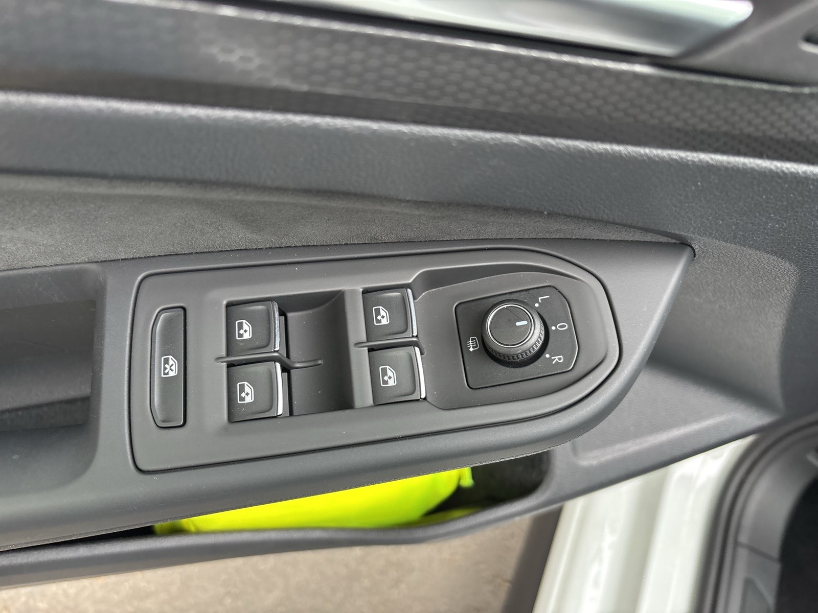 Volkswagen Golf VIII 2.0 GTI NAVI LED PDC SITZHEIZUNG
