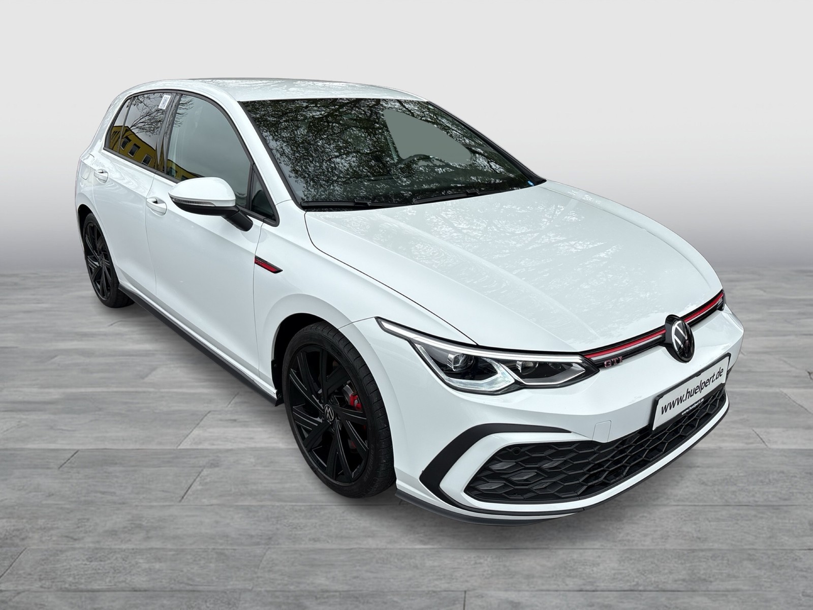 Volkswagen Golf VIII 2.0 GTI NAVI LED PDC SITZHEIZUNG