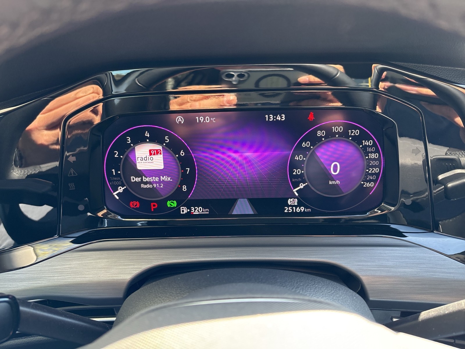 Volkswagen Golf VIII eTSI STYLE KAMERA MASSAGESITZE LED 17"