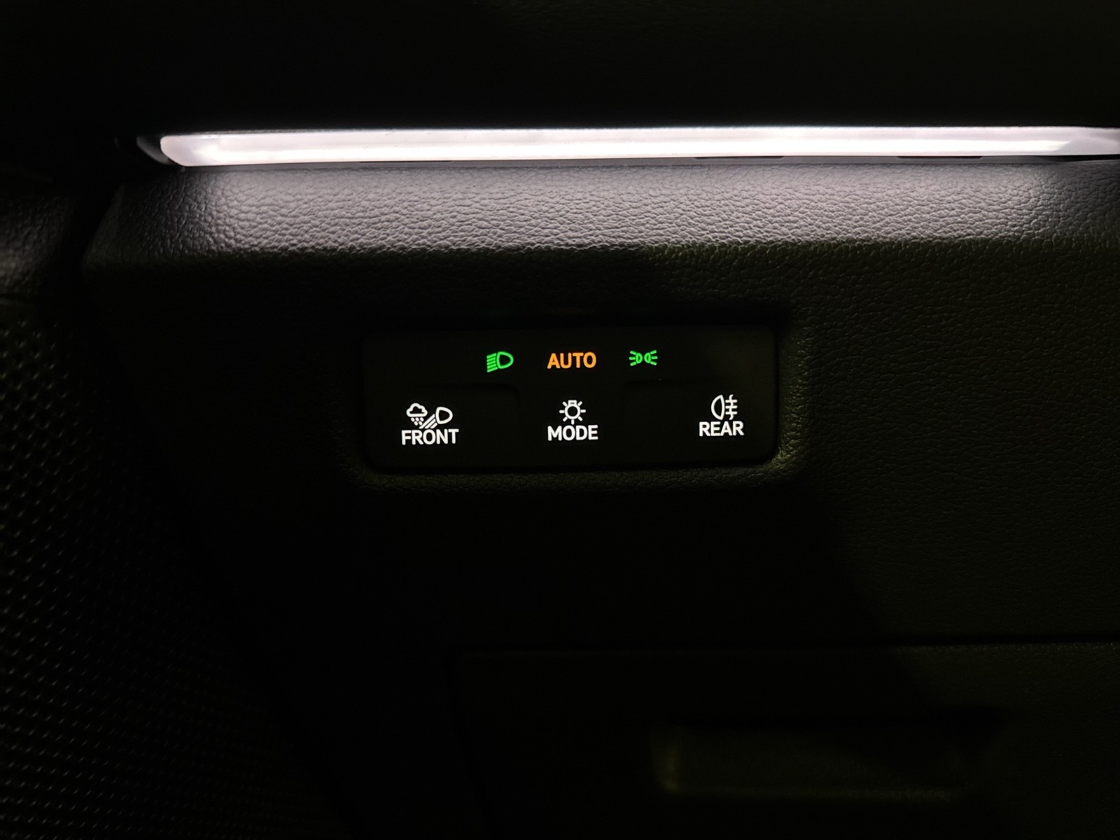 Volkswagen Tiguan 1.5 HYBRID LIFE CAM ACC LM18 CARPLAY