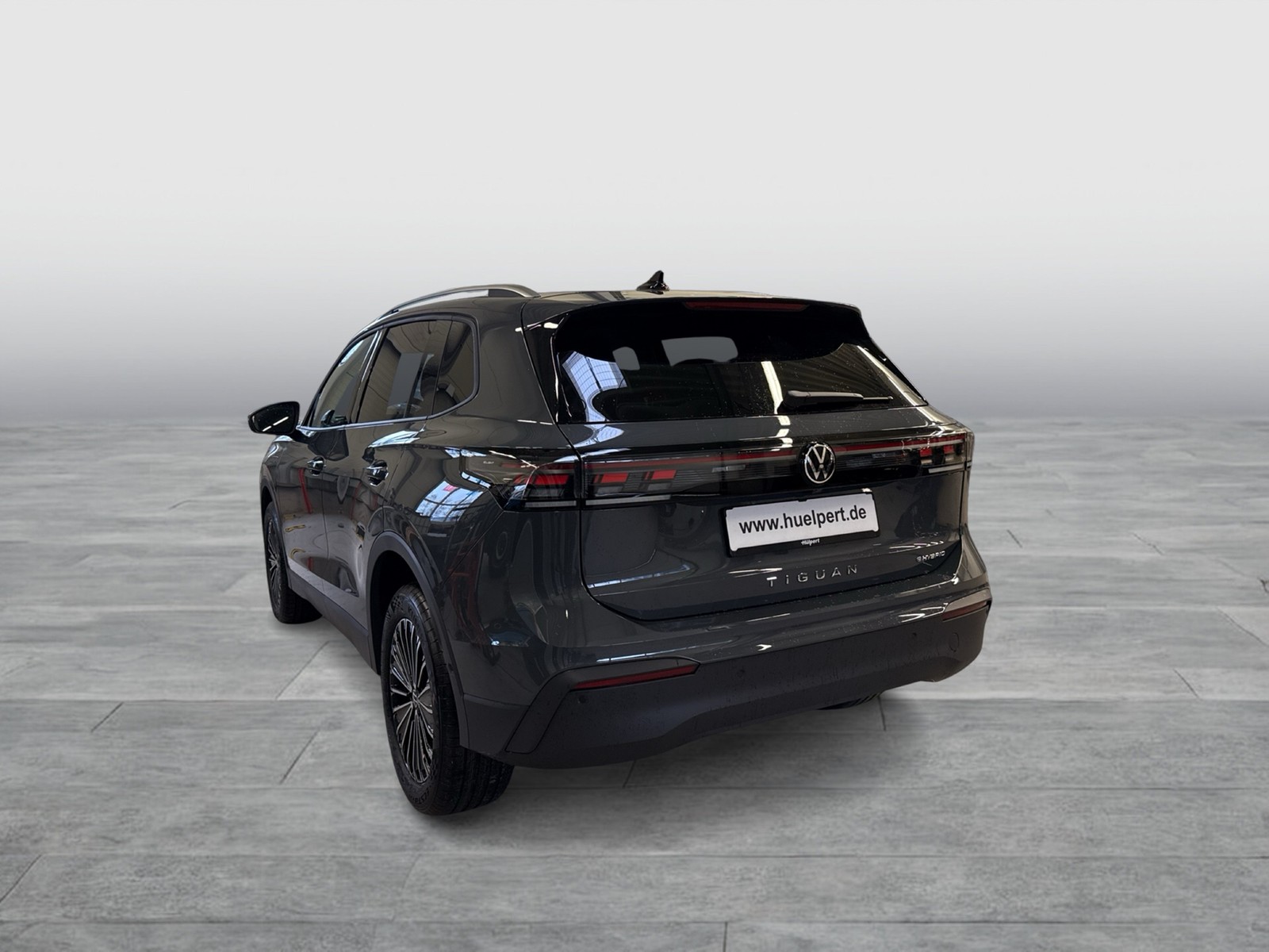 Volkswagen Tiguan 1.5 HYBRID LIFE CAM ACC LM18 CARPLAY