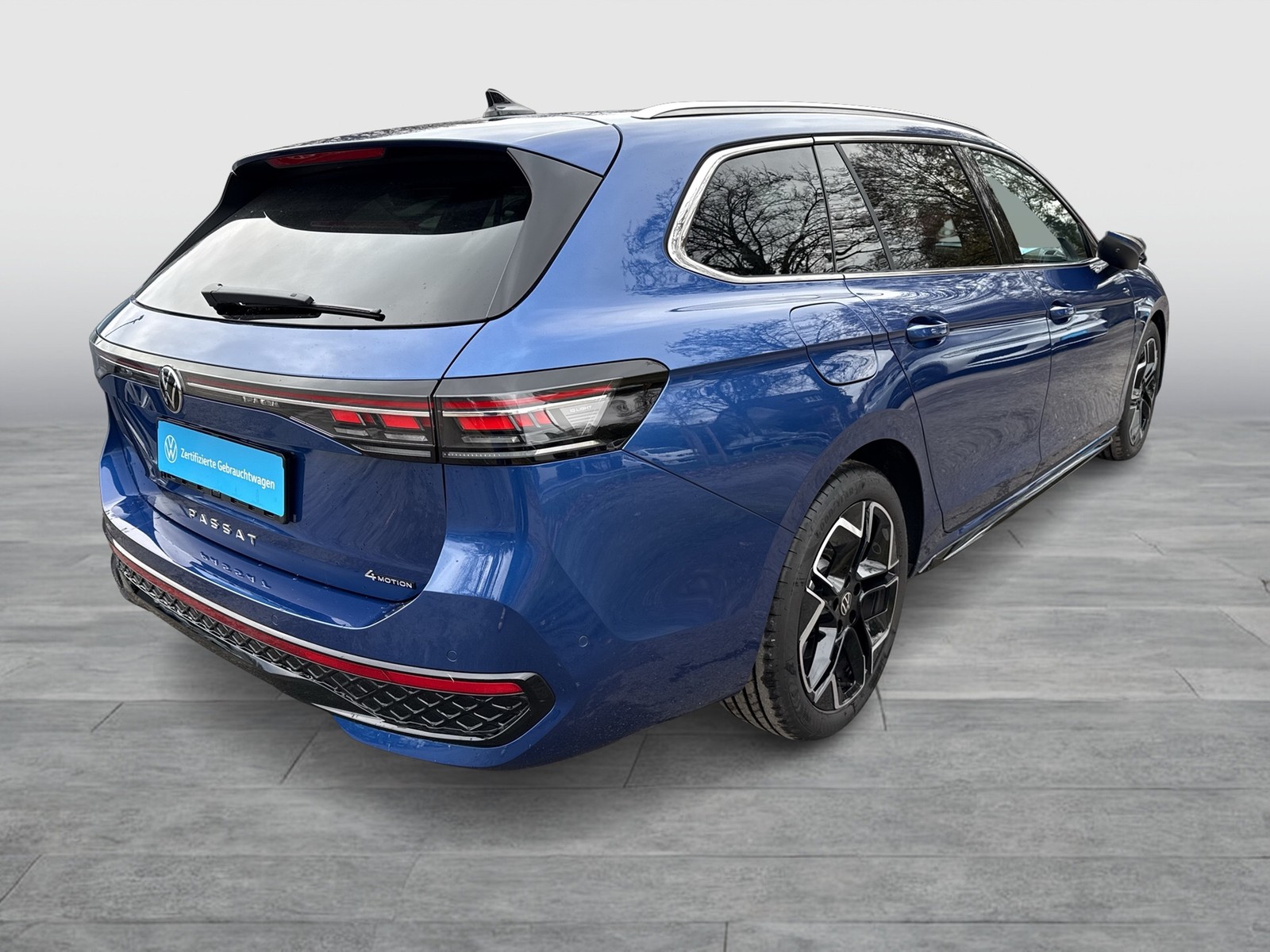 Volkswagen Passat Variant 2.0 R-LINE 4X4 NEUESMODELL AHK 18Z
