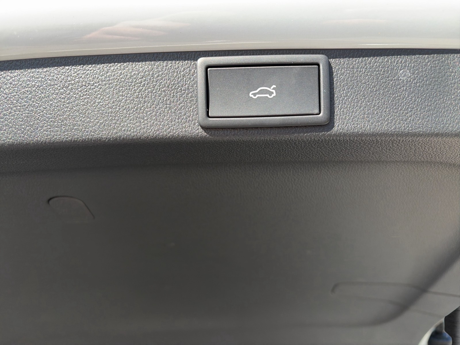 Skoda OCTAVIA 2,0 TDI COMBI TOUR NAVI AHK CAM ACC