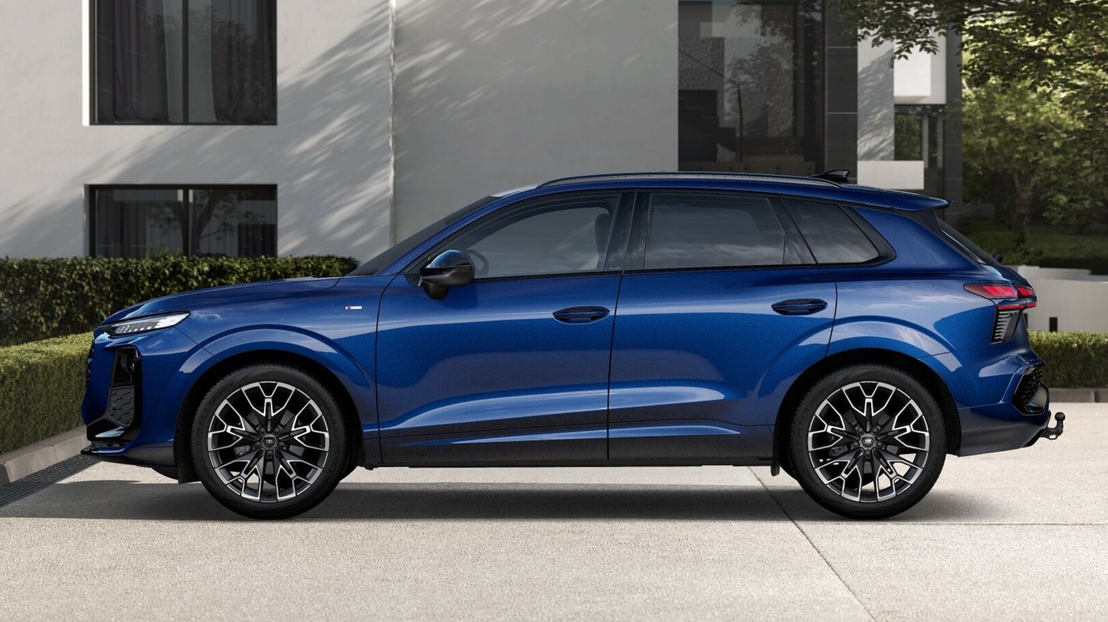 Audi Q3 SUV TFSI S tronic S Line AHK+Funktionspaket+Sonnenschutzverglasung