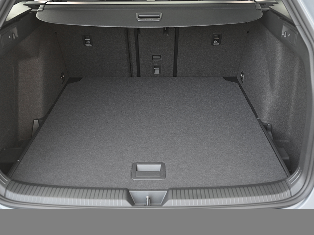 Volkswagen Golf Variant 2.0 R-LINE DSG BLACKSTYLE PANO AHK