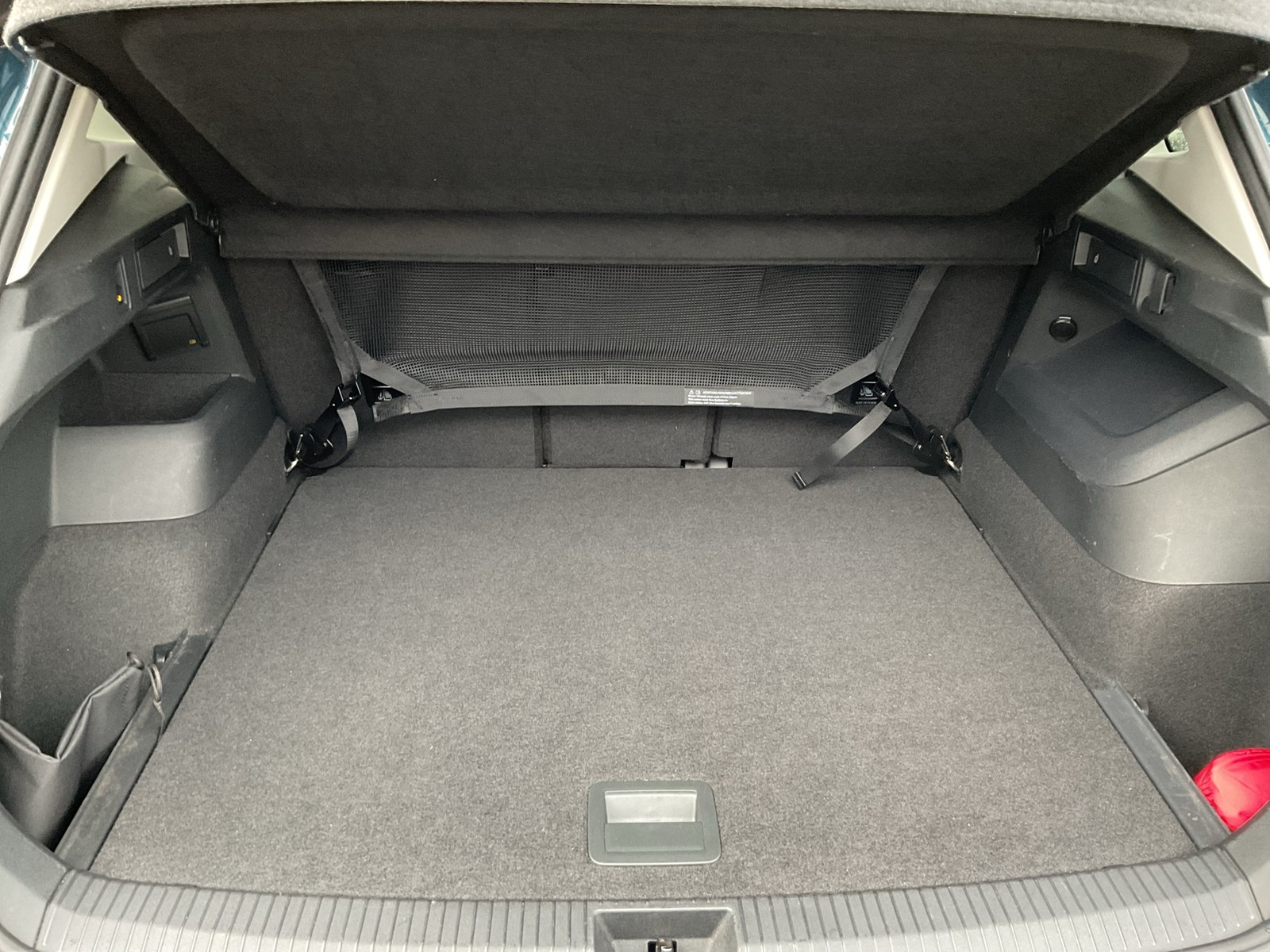 Volkswagen Tiguan 2.0 ELEGANCE 4X4 NEUES MODELL STANDHZ AHK