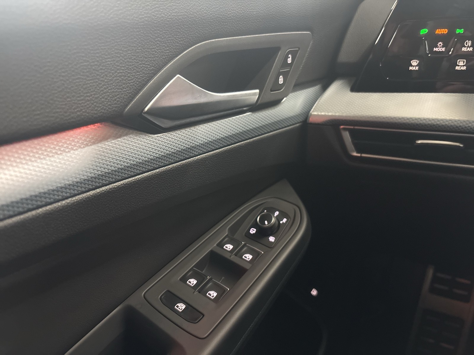 Volkswagen Golf VIII 1.5 HYBRID GOAL FACELIFT AHK ACC LM17