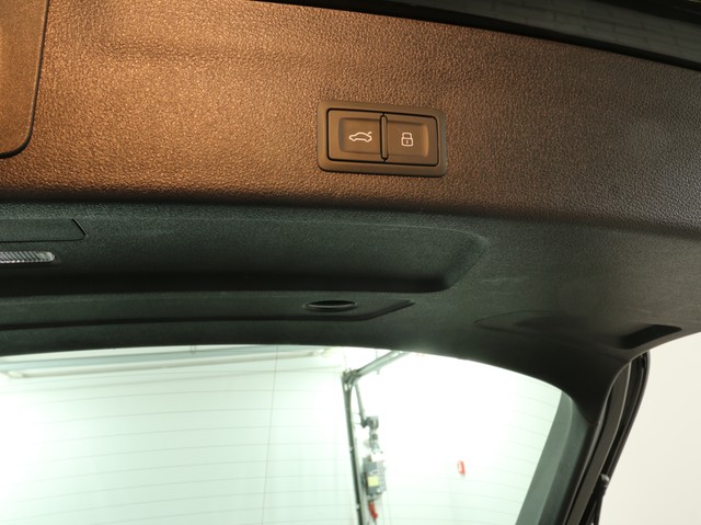 Audi A6 Avant 40 Qu. BLACKPAK AHK eSITZE NAVI