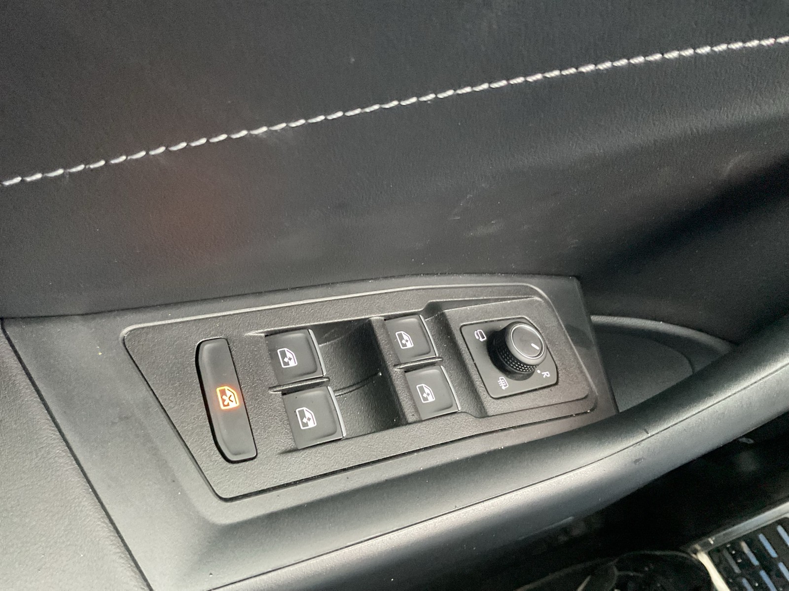 Volkswagen T-Roc 2.0 GOAL AHK CAM ACC LM18 NAVI CARPLAY