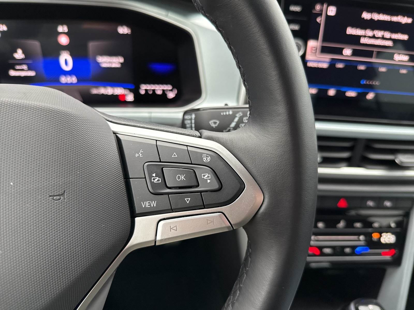 Volkswagen T-Roc 2.0 GOAL AHK CAM ACC LM18 NAVI CARPLAY