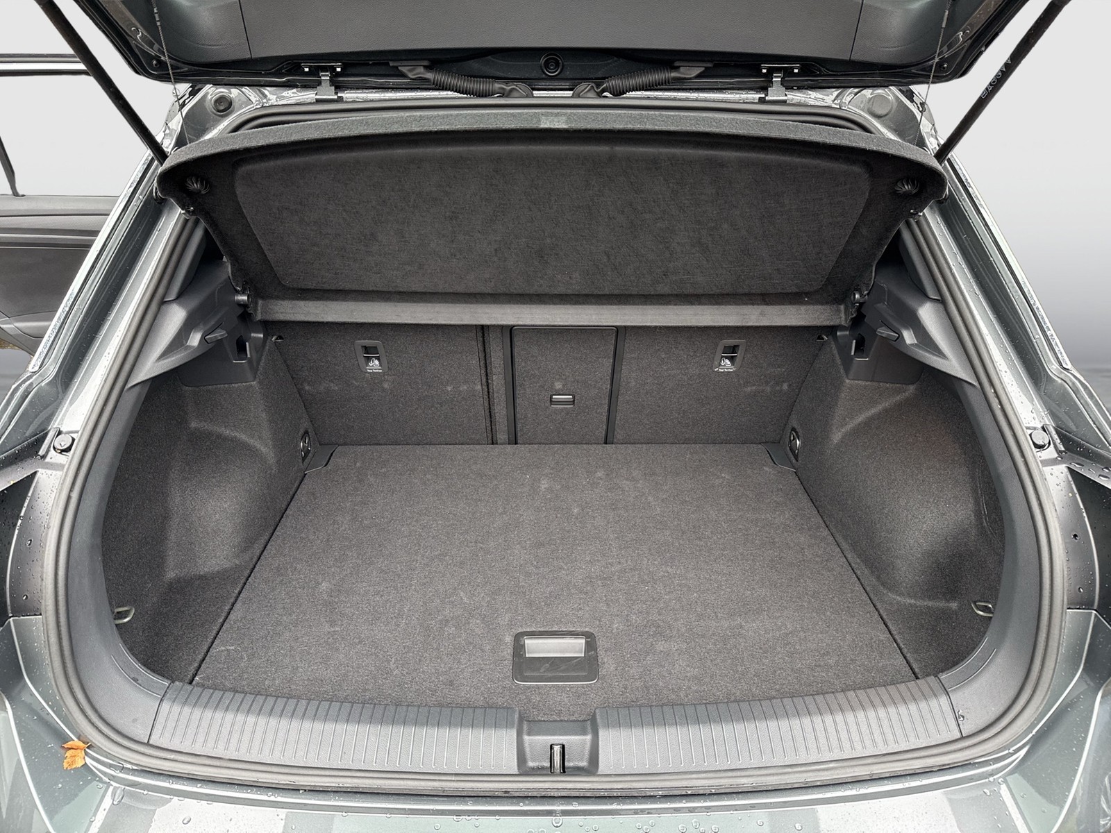 Volkswagen T-Roc 2.0 GOAL AHK CAM ACC LM18 NAVI CARPLAY