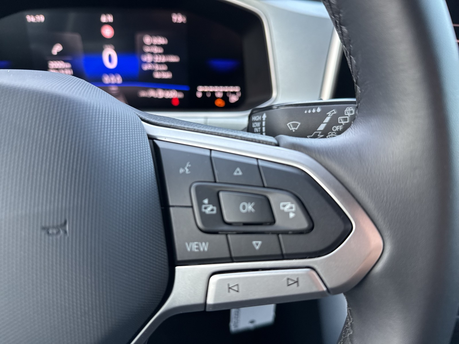 Volkswagen T-Roc 2.0 GOAL AHK CAM ACC LM17 NAVI SITZHEIZUNG