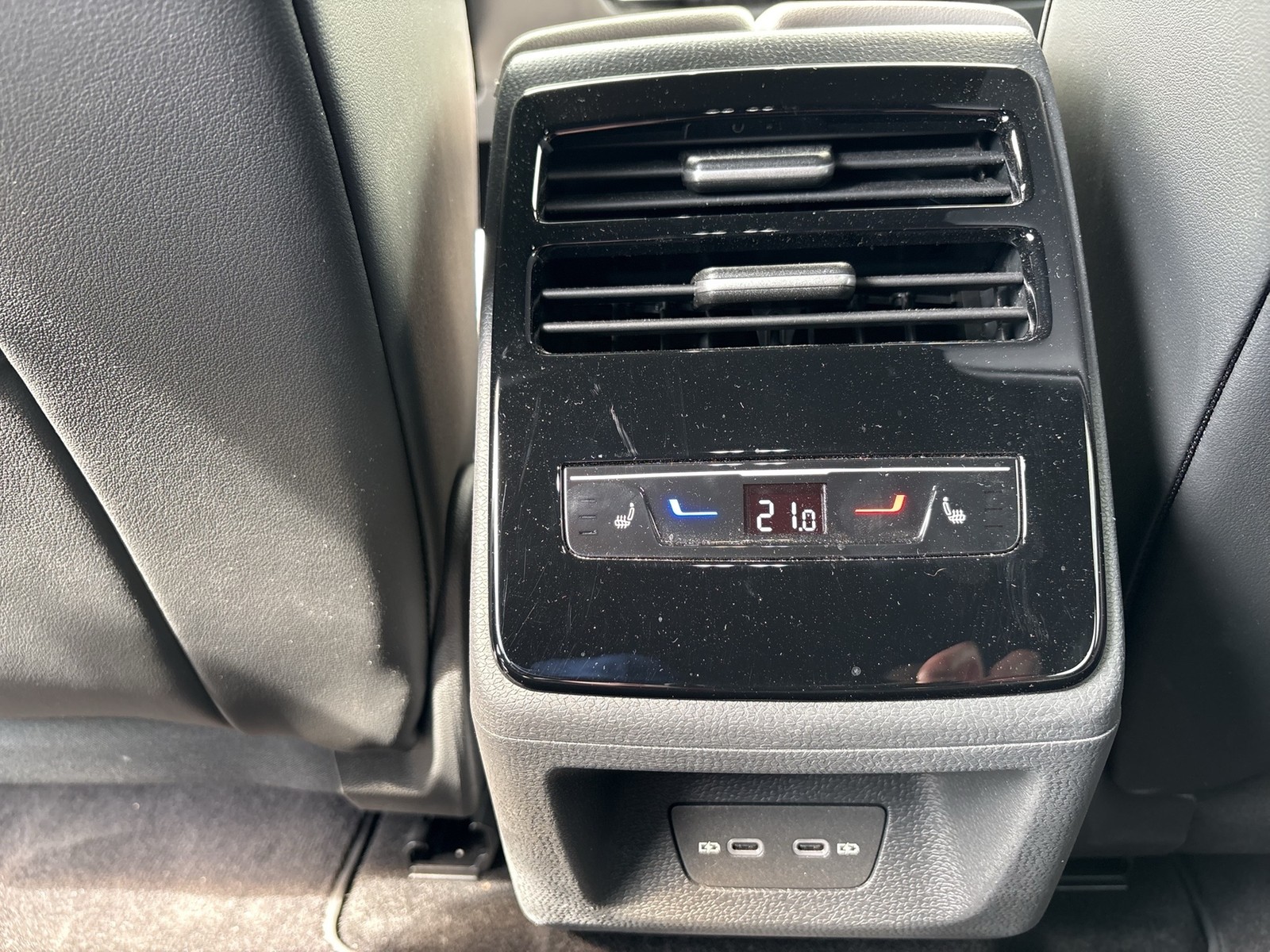 Volkswagen ID.7 Tourer PRO BLACK STYLE AHK 360°CAM ACC LM20