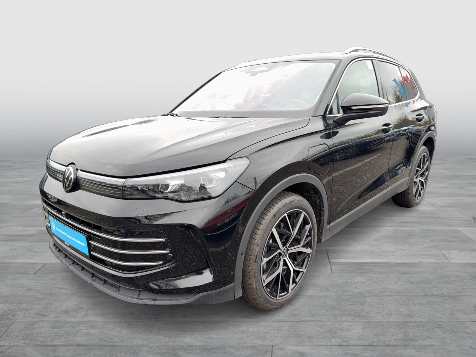 Volkswagen Tiguan 1.5 HYBRID ELEGANCE NEUES MODELL PANO AHK