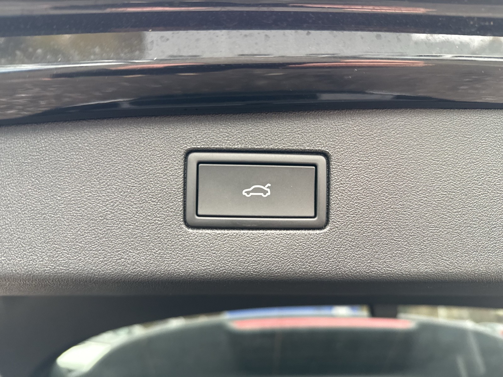 Volkswagen Tiguan 1.5 HYBRID ELEGANCE NEUES MODELL PANO AHK