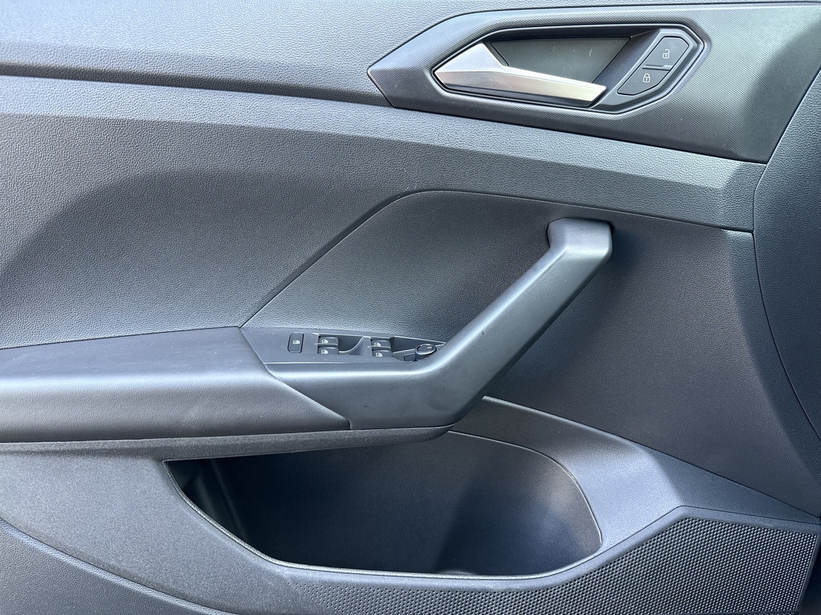 Volkswagen T-Cross 1.0 CARPLAY SITZHEIZUNG LED EINPARKHILFE