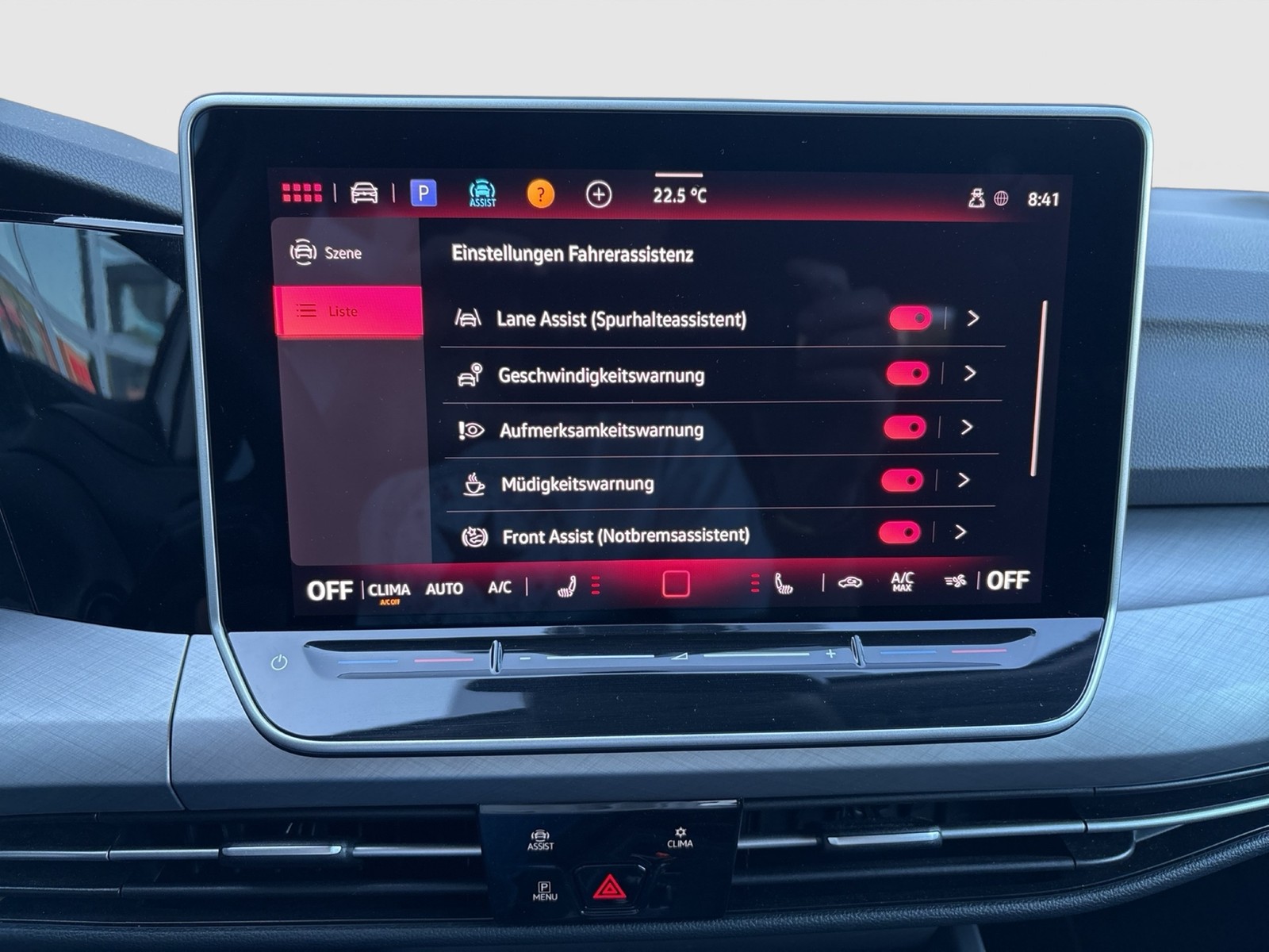 Volkswagen Golf VIII 1.5 eTSI LIFE ACC CARPLAY ALU SITZHEIZ