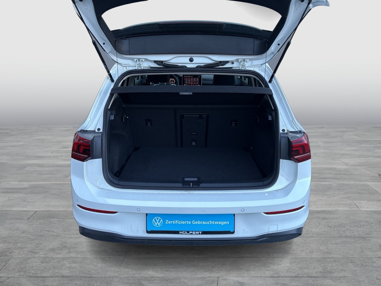 Volkswagen Golf VIII 1.5 eTSI LIFE ACC CARPLAY ALU SITZHEIZ