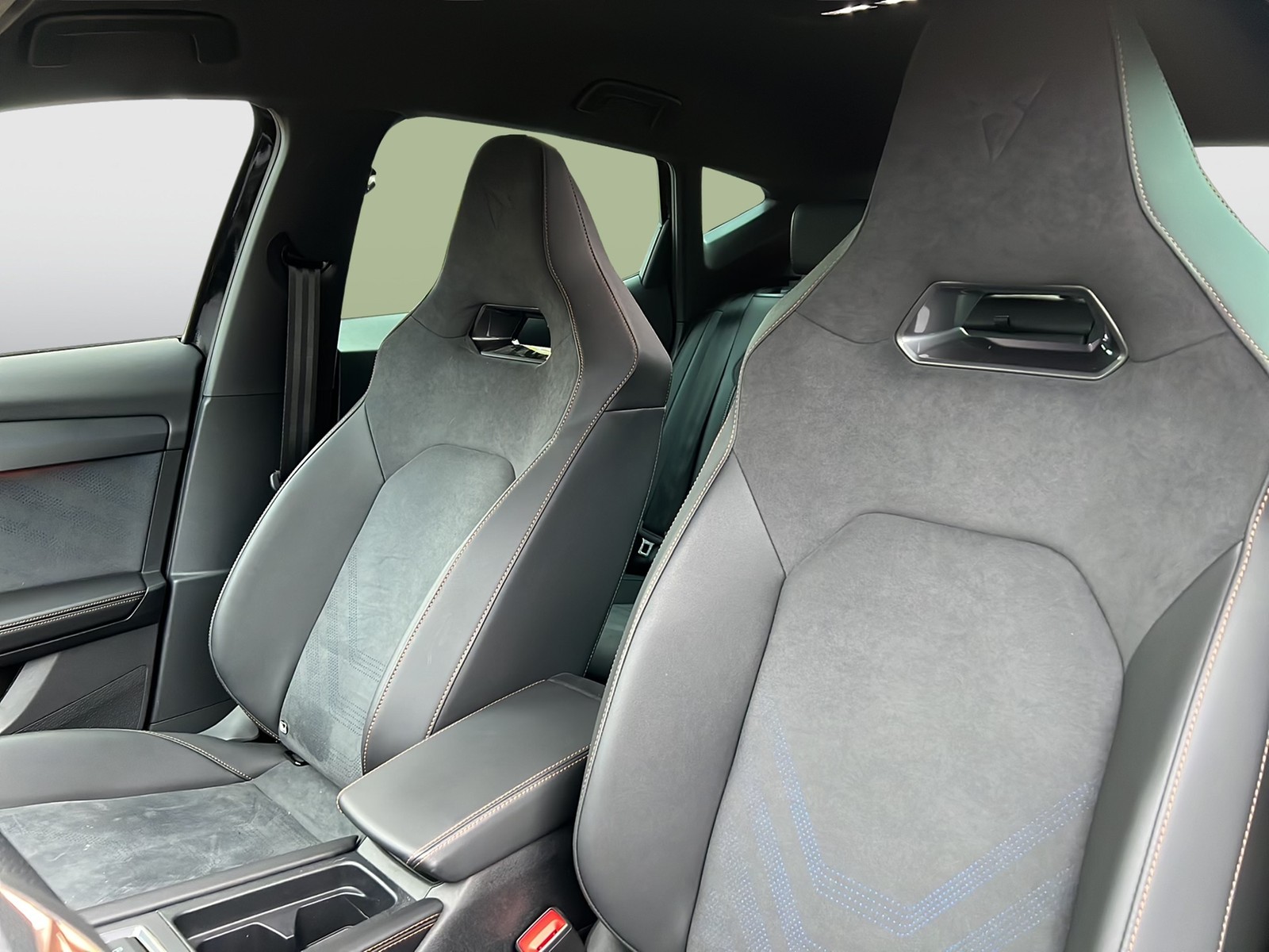 Cupra Formentor 1.5 HYBRID VZ NEUES MODELL AHK LM19