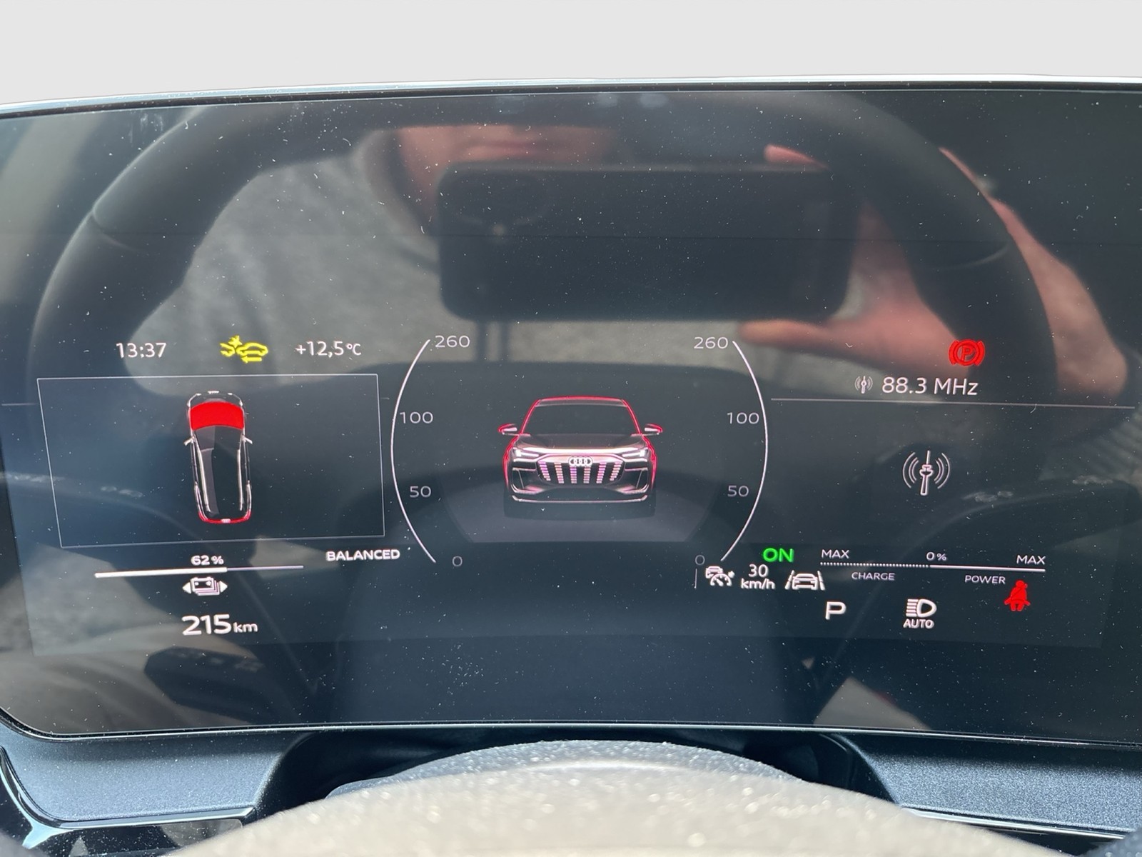 Audi Q6 e-tron quattro S LINE TECHPRO SPORTSOUND 21"