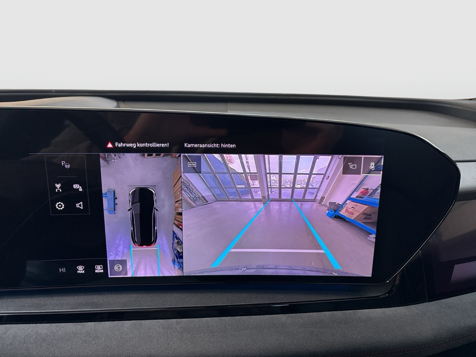 Audi Q6 e-tron quattro S LINE BLCKPAK LUFTFEDER PANO