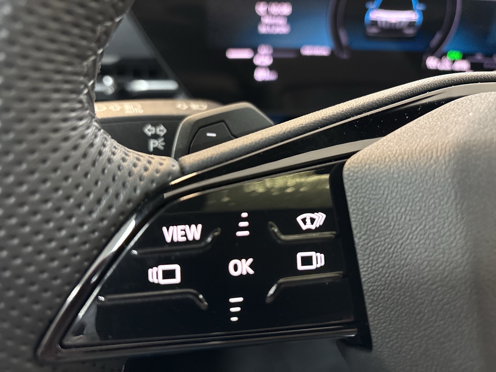 Audi Q6 e-tron quattro S LINE BLCKPAK LUFTFEDER PANO