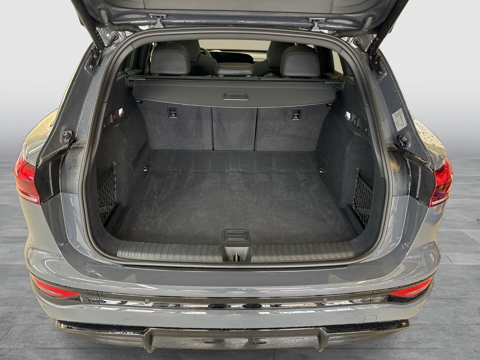 Audi Q6 e-tron quattro S LINE BLCKPAK LUFTFEDER PANO
