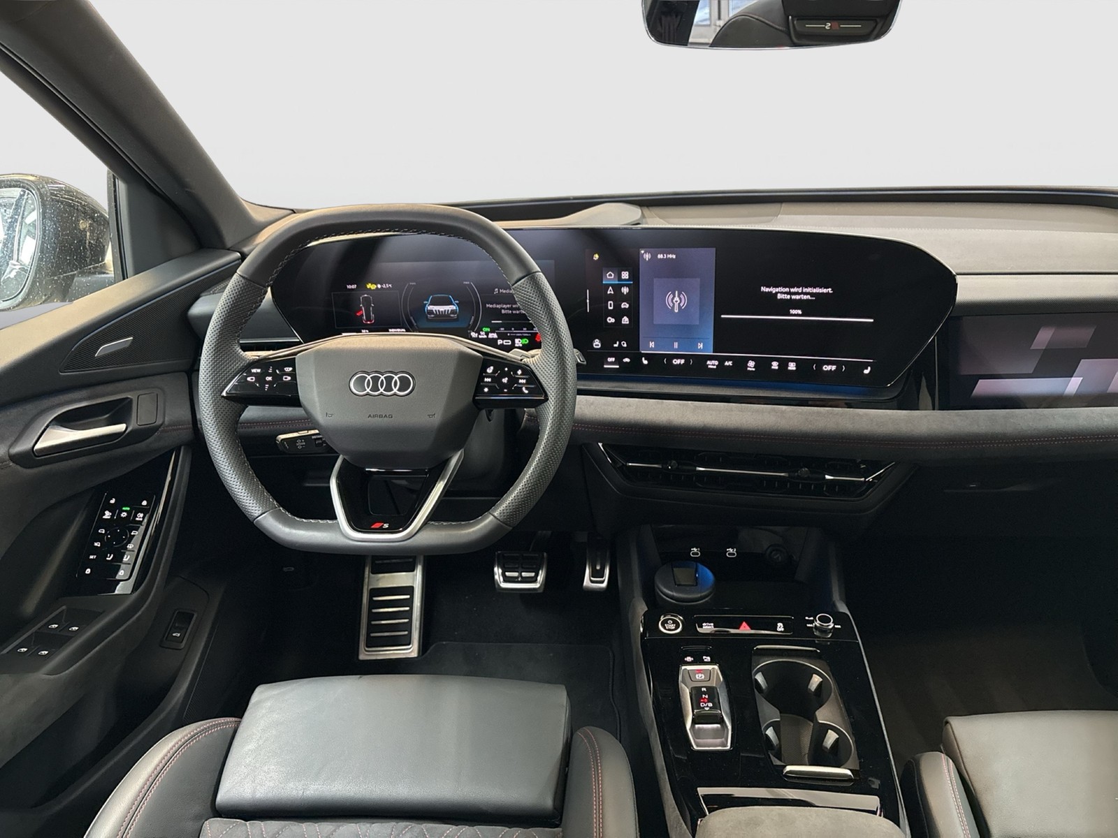 Audi Q6 e-tron quattro S LINE BLCKPAK LUFTFEDER PANO