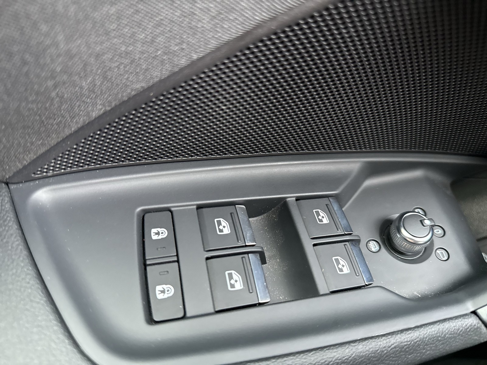 Audi A3 Sportback 35 AHK LM17 E-KLAPPE NAVI+ SITZHEIZ