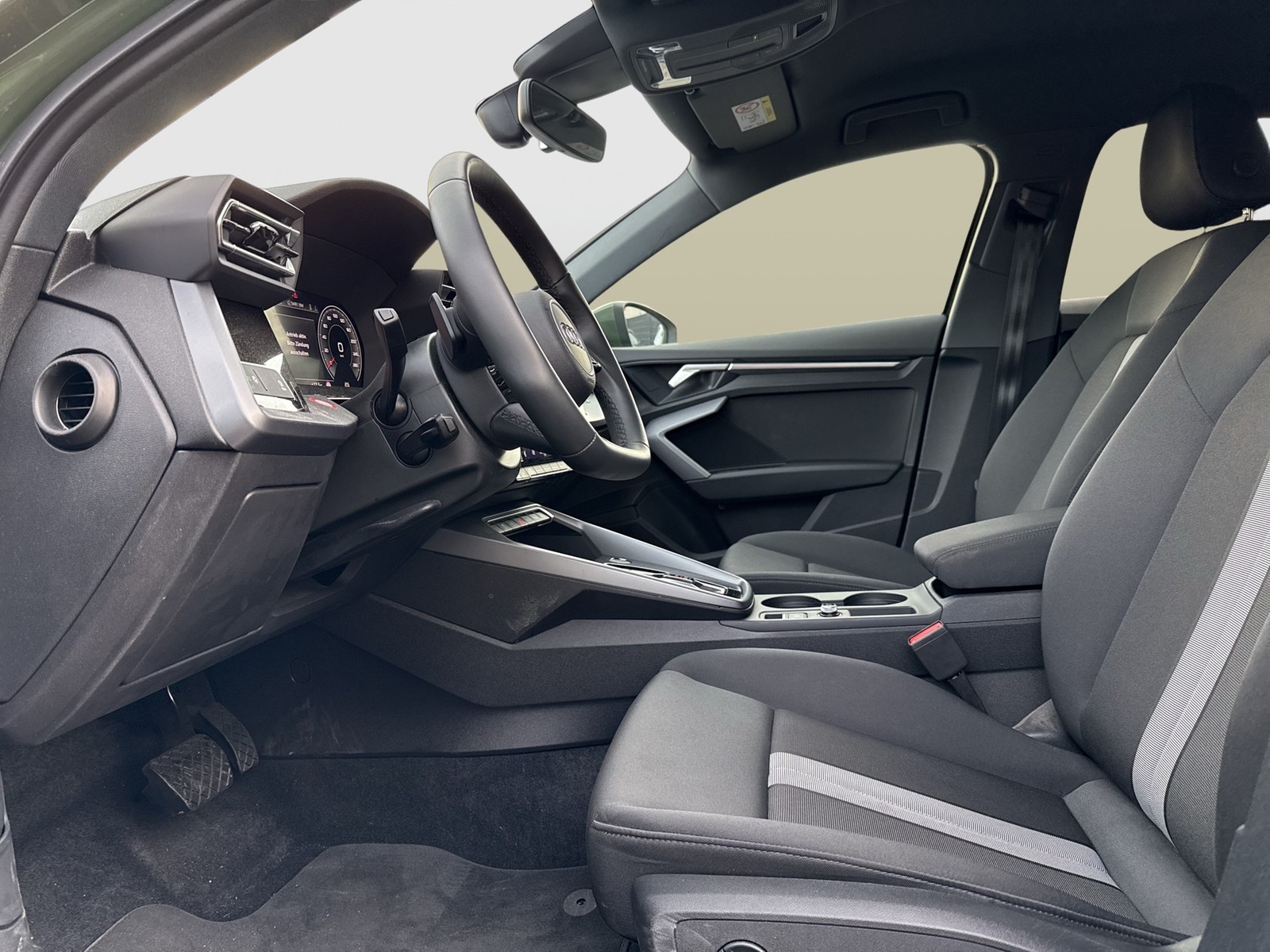 Audi A3 Sportback 35 AHK LM17 E-KLAPPE NAVI+ SITZHEIZ