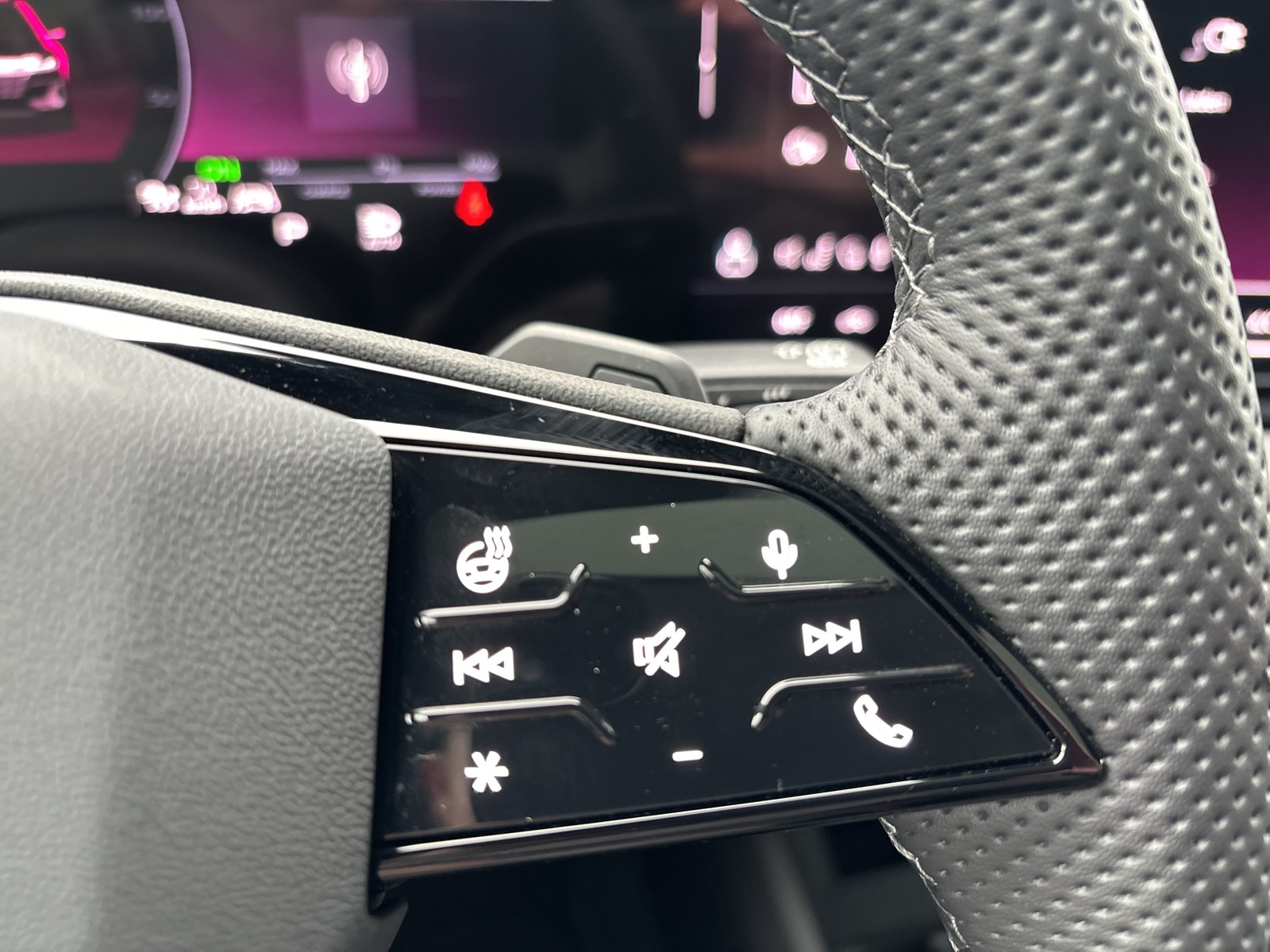 Audi A6 e-tron Avant performance S LINE PANO B&O LM21